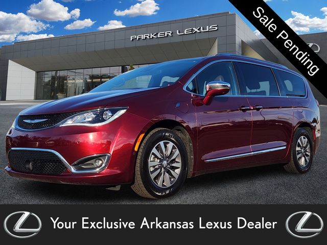 Velvet Red Pearlcoat 2020 Chrysler Pacifica Hybrid Limited FWD Minivan Front-Wheel Drive Continuously Variable Transmission