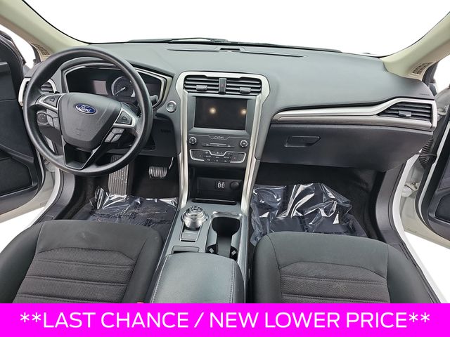 Used 2020 White Ford SE image 9