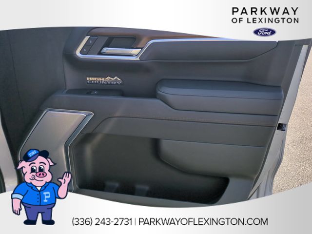 Used 2025 Gray Chevrolet High Country image 34