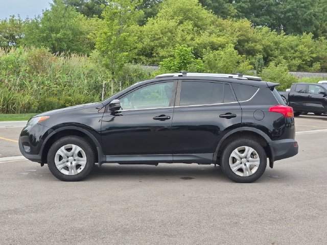 2014 Toyota RAV4 - Image 2