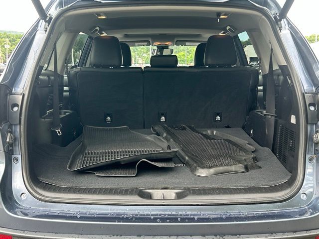 used 2019 Toyota Highlander car, priced at $24,059
