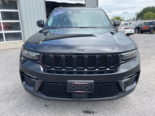 2023 Jeep Grand Cherokee Limited - Diamond Black Crystal Pearlcoat exterior view 2