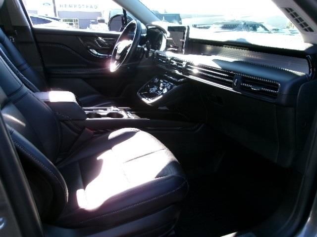 used 2023 Lincoln Aviator car, priced at $40,996