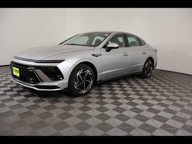 2026 Hyundai Sonata SEL AWD's photo