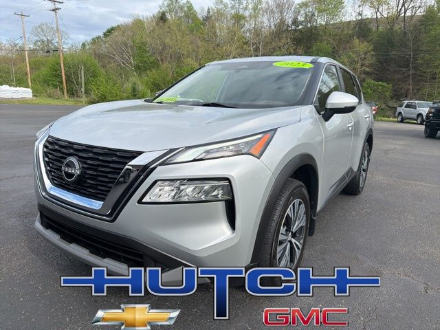 Brilliant Silver Metallic 2023 Nissan Rogue SV AWD SUV / Crossover All-Wheel Drive Continuously Variable Transmission