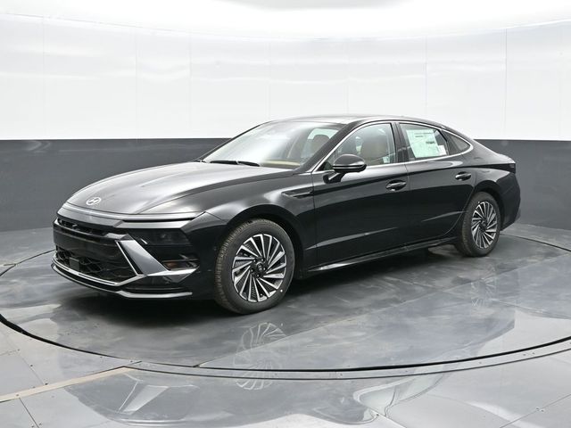 2025 Hyundai Sonata Hybrid Limited 4