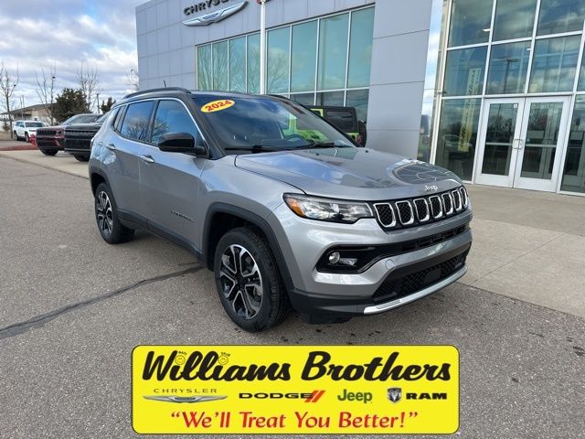 2024 Jeep Compass Limited - Silver Zynith Metallic Clearcoat exterior view 4