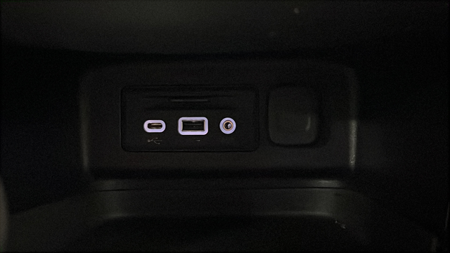 Used 2019 Pacific Blue Metallic Chevrolet LT image 31