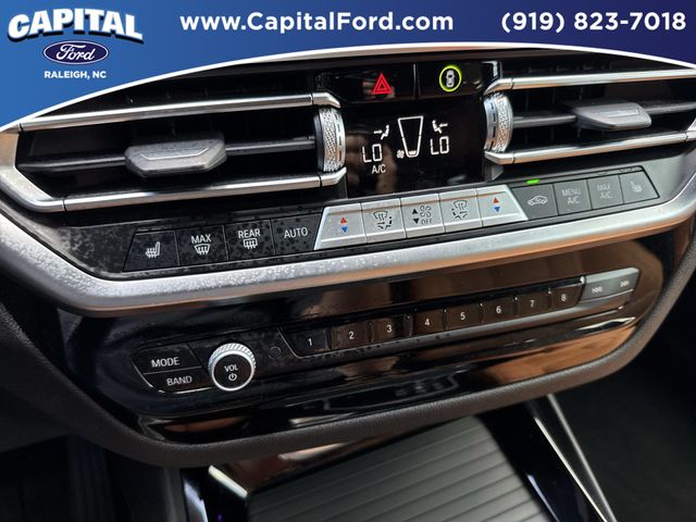 Used 2023 White BMW sDrive30i image 30