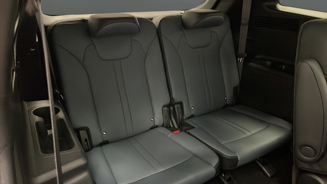 Used 2025 White Kia SX Prestige image 26