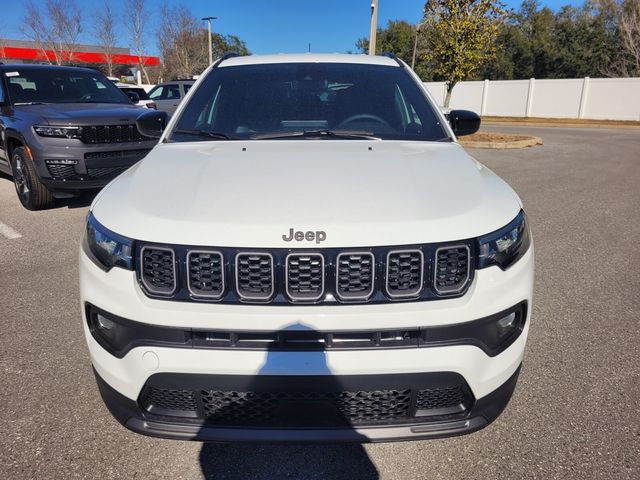 New 2026 White/off-white Jeep Latitude image 19