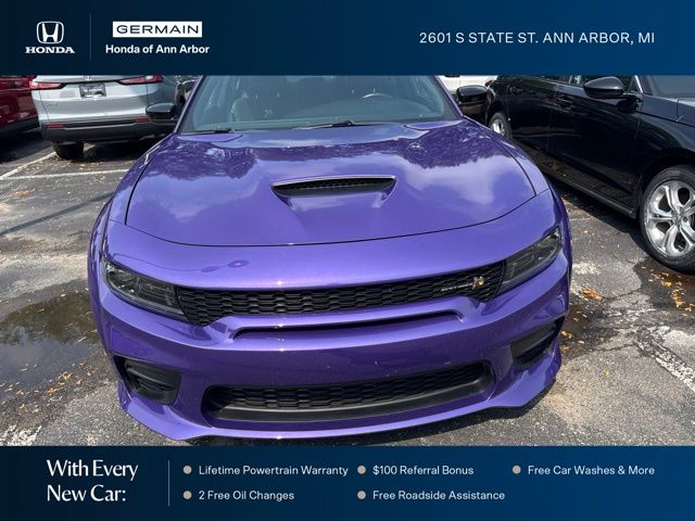 Used 2023 Plum Crazy Pearlcoat Dodge R/T Scat Pack Widebody image 2