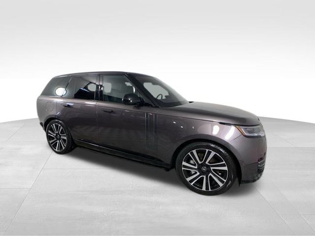 2023 Land Rover Range Rover SE 8