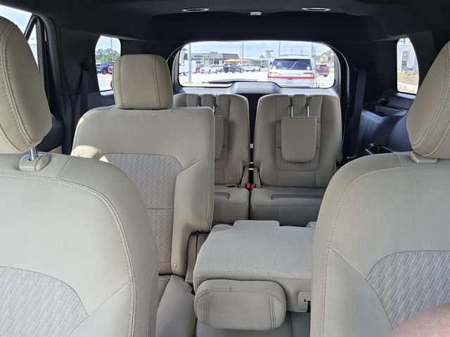 2017 Ford Explorer photo