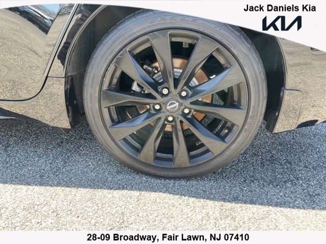 Super Black 2023 Nissan Maxima SR FWD Sedan Front-Wheel Drive Continuously Variable Transmission