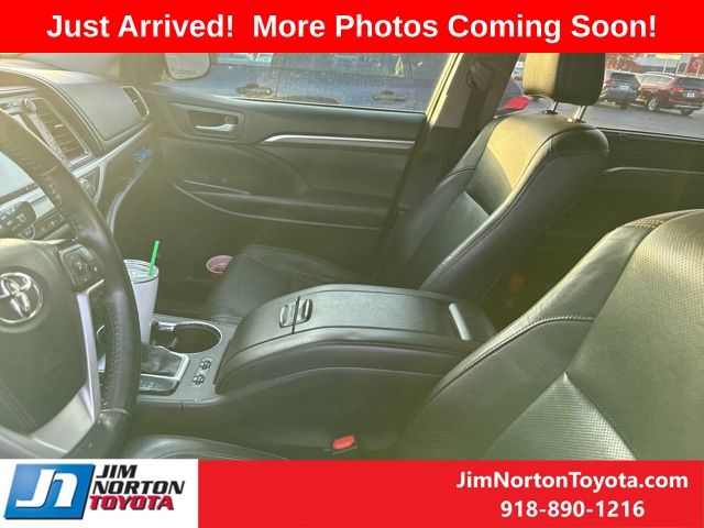 2019 Toyota Highlander Limited 13