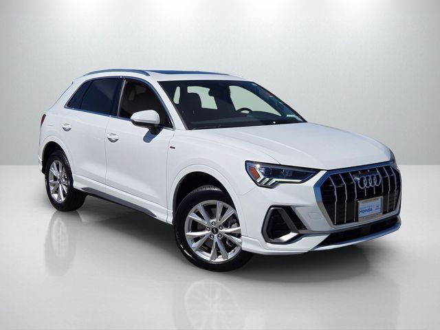 2024 Audi Q3 quattro Premium S Line 45 TFSI