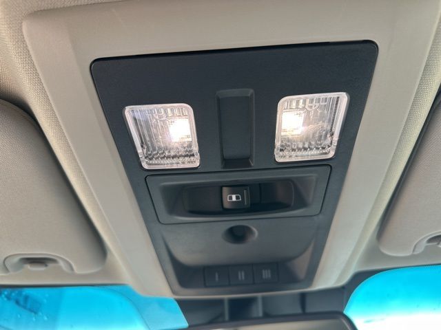 2017 Ram 1500 Laramie - Brilliant Black Crystal Pearlcoat exterior view 17