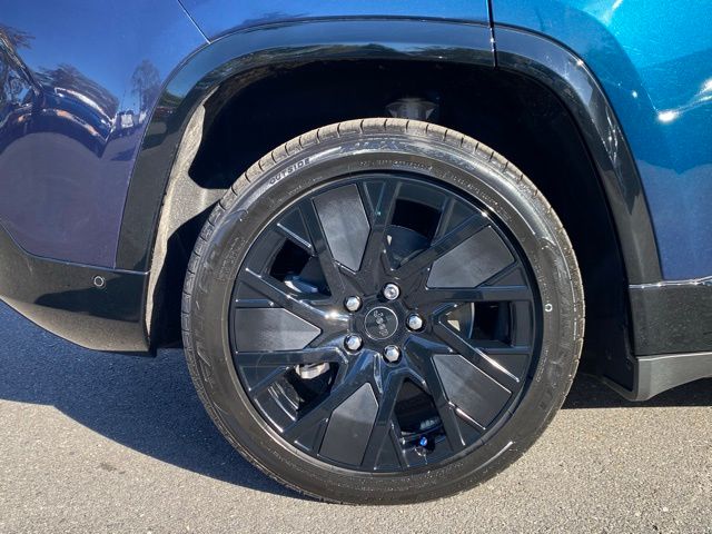 2025 Jeep Wagoneer S