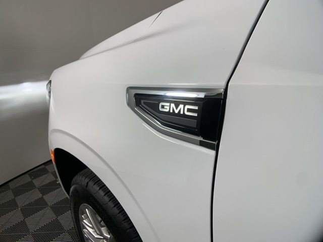 2024 GMC Yukon SLT 38