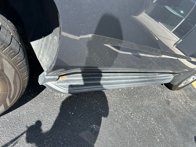 Used 2018 Gray Chevrolet LT image 8