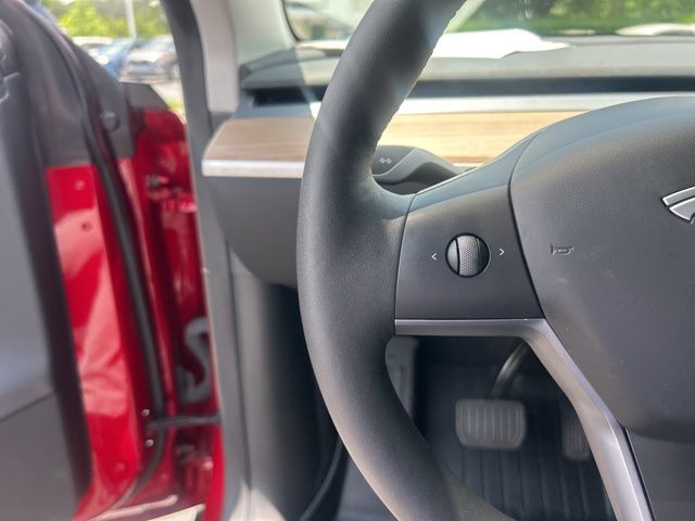 2024 Tesla Model Y Long Range - Photo 20