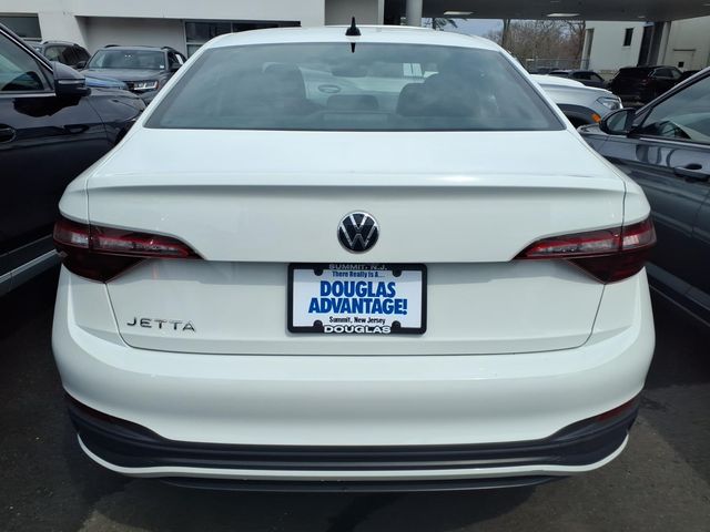 2023 Volkswagen Jetta - Image 6