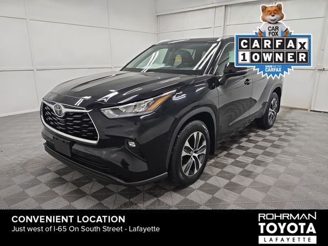 2020 Toyota Highlander for sale in Chicago, IL