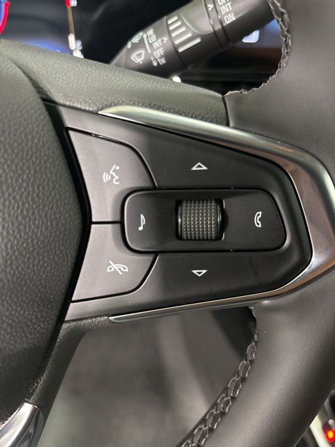 2025 Chevrolet Trax LT photo