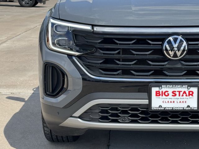 2024 Volkswagen Atlas Cross Sport 2.0T SE w/Technology Gray at DeMontrond Auto Country