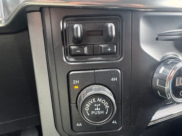 Used 2021 Blue Ford Lariat image 27