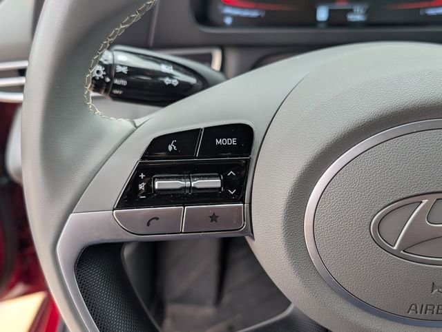 Certified Used 2025 Red Hyundai SEL Sport image 13