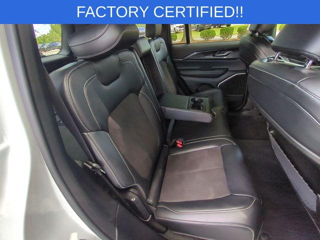Used 2022 White Jeep Altitude image 35