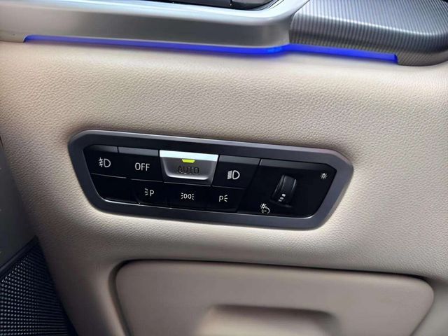 BMWX58