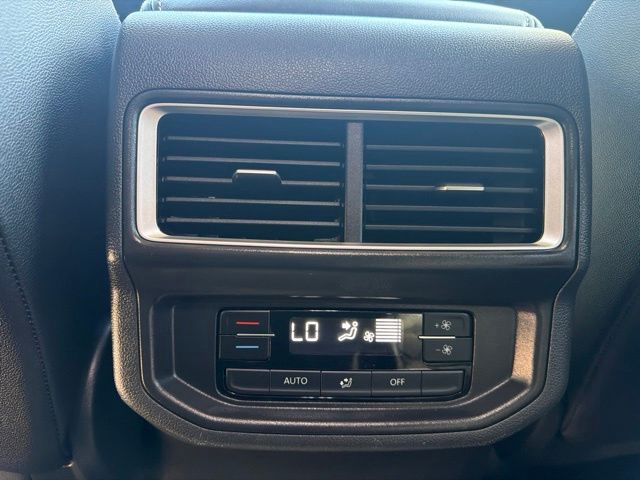 Used 2025 Volkswagen Atlas SUV