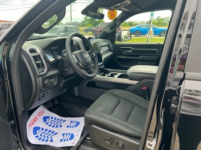 2025 Ram 1500 Big Horn/Lone Star - Diamond Black exterior view 13