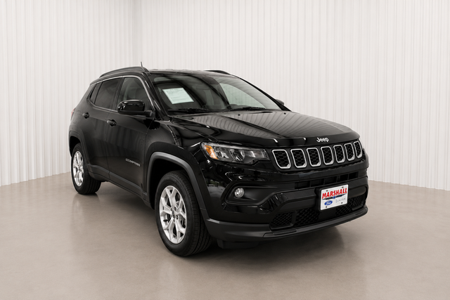 Diamond Black Crystal Pearlcoat 2025 Jeep Compass SUV / Crossover Four-Wheel Drive 8-Speed Automatic