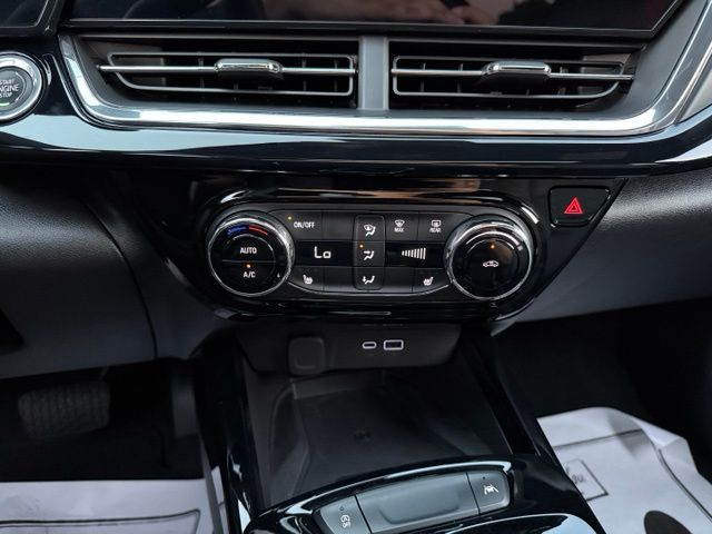 Used 2025 Chevrolet Trax SUV