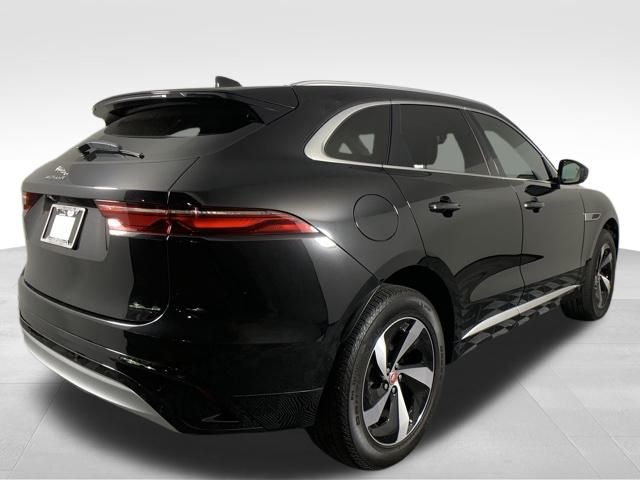 2022 Jaguar F-PACE P250 S 9