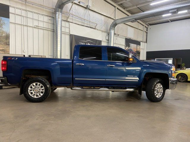 2019 Chevrolet Silverado 3500HD thumbnail 10