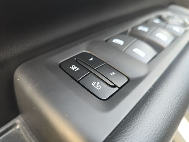 2024 GMC Yukon AT4:45470A