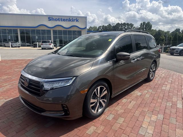  2022 Honda Odyssey Touring FWD   