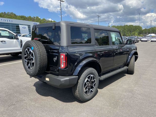 2024 Ford Bronco Outer Banks 3