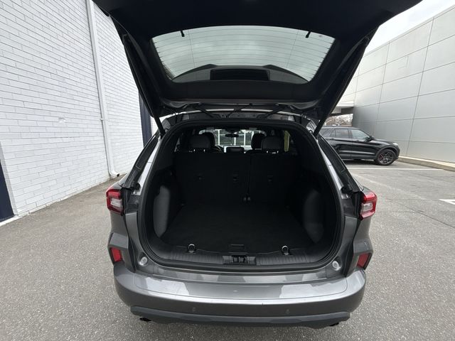 Used 2023 Gray Ford ST-Line image 21