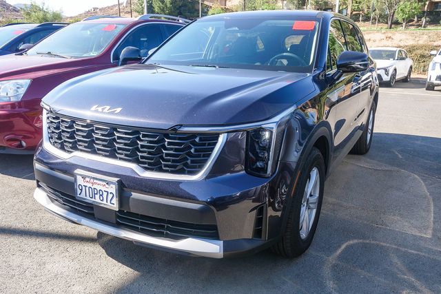 View vehicle photo 6