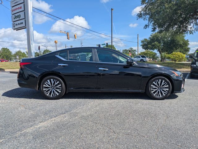 2023 Nissan Altima SV FWD