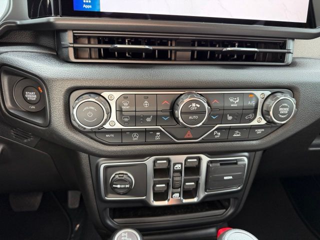 New 2026 Jeep Wrangler SUV