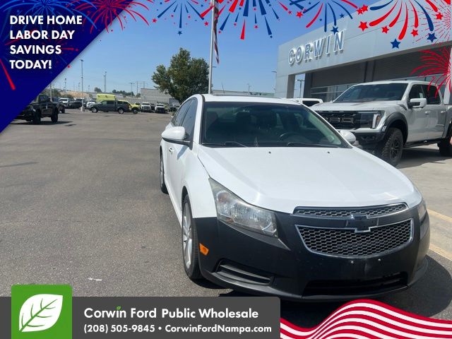 Summit White 2014 Chevrolet Cruze Sedan Front-Wheel Drive 6-Speed Automatic Overdrive
