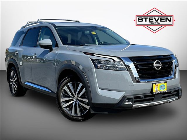 2022 Nissan Pathfinder Platinum 4WD