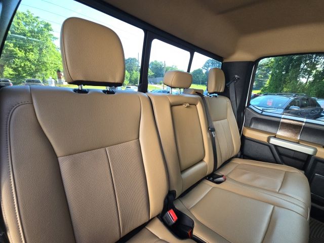 2022 Ford F-250SD Lariat:B02329